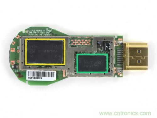 拆解新一代顛覆性產(chǎn)品: 谷歌Chromecast電視棒內部探秘